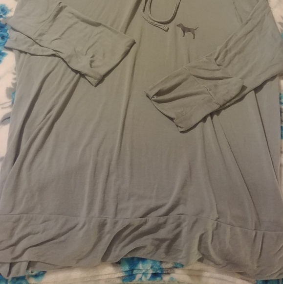 Pink hoodie - Picture 2 of 6